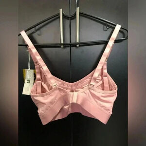 Simple Wishes The Super Mom Breeze Hands Free Nursing/Pumping Bra,adjustable